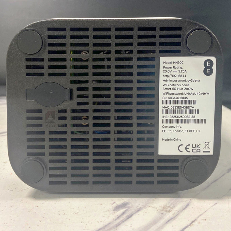Routeur CPE Wi-Fi 6E Askey Smart 5G Hub EE HH20C débloqué