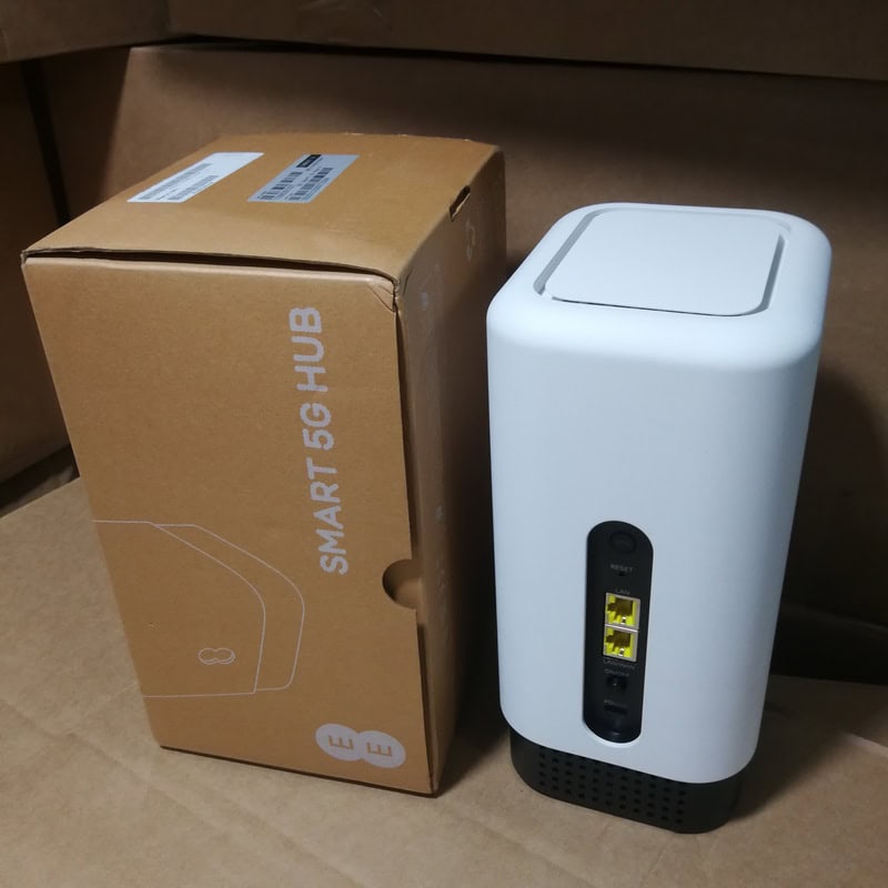 Routeur CPE Wi-Fi 6E Askey Smart 5G Hub EE HH20C débloqué