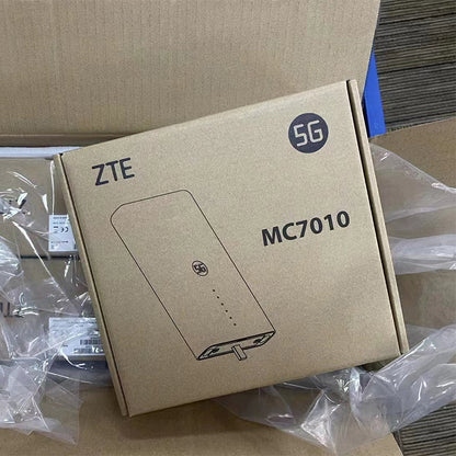 Trois routeurs CPE 5G extérieurs ZTE MC7010 Ethernet 2,5G RJ45 POE
